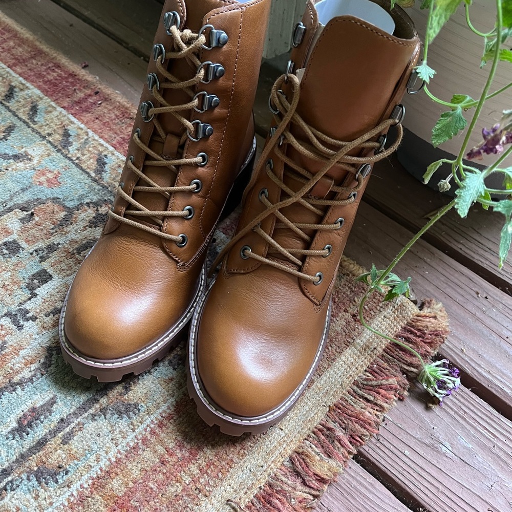 MadeWell 5.5 never worn lace up boot